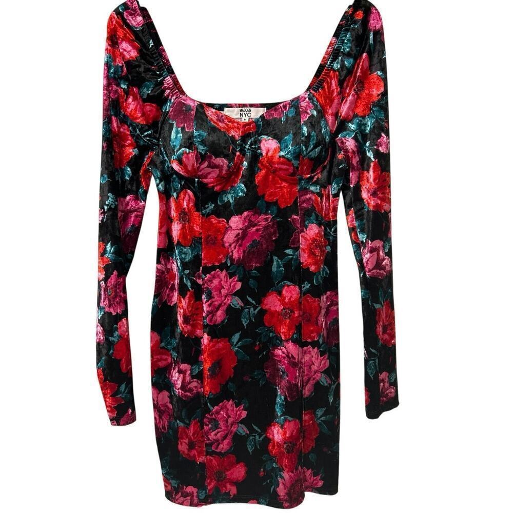 MADDEN NYC Velvet Pink & Red Floral Scoop Neck Coquette Mini Dress Size Medium - Picture 3 of 12